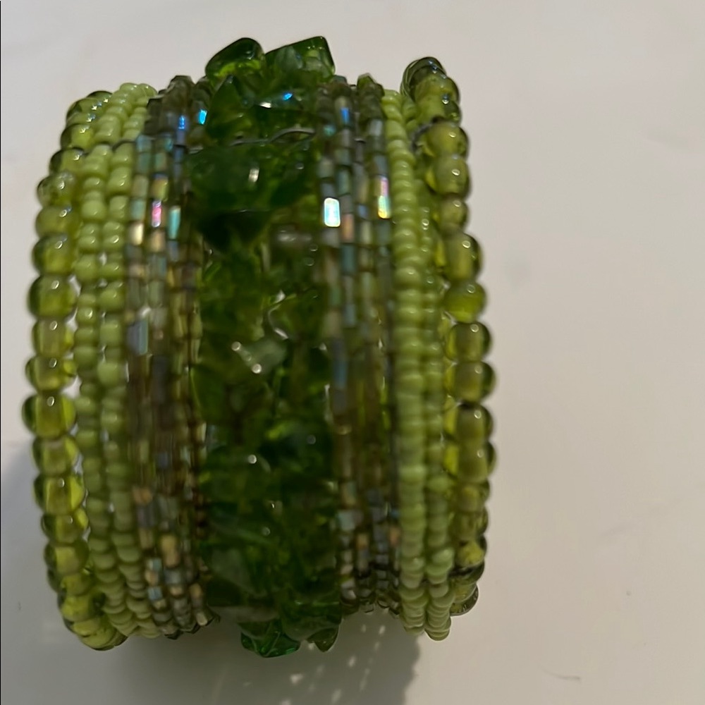 Green beads wire cuff bracelet stretchy